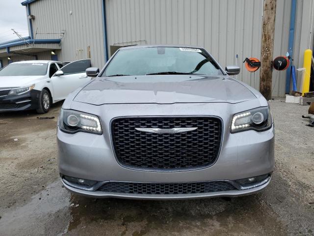  CHRYSLER 300 2016 Серебристый