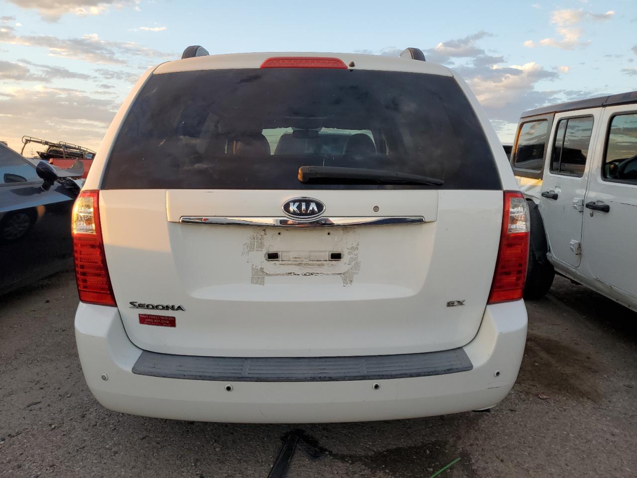 KNDMB233586199388 2008 Kia Sedona Ex