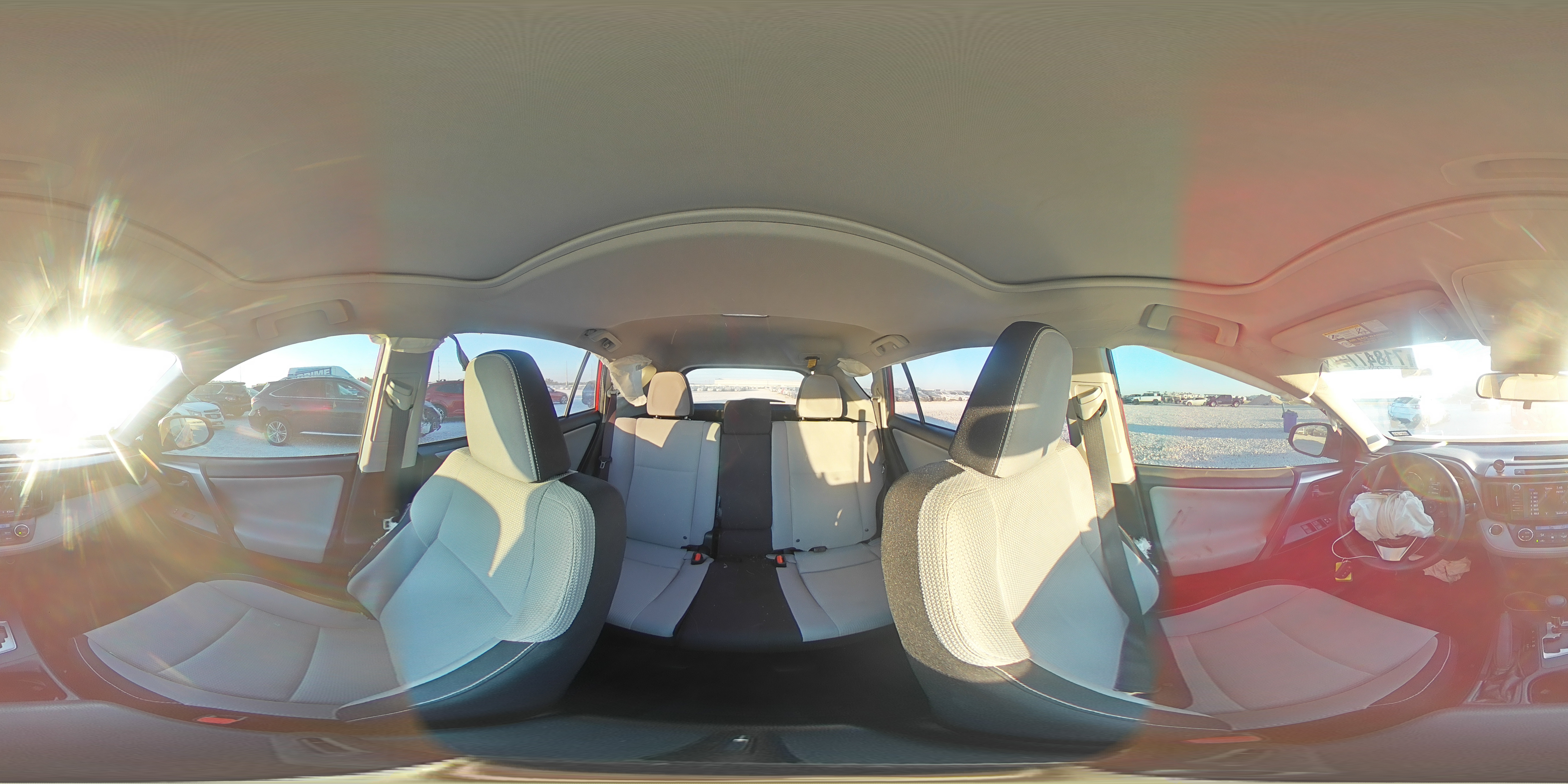 2016 Toyota RAV 4 - Image 13