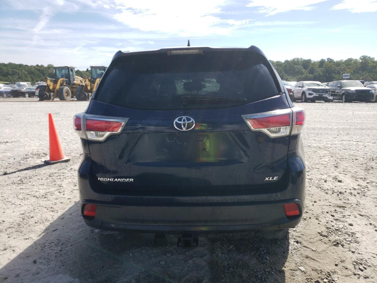 5TDKKRFH5GS158894 2016 Toyota Highlander Xle