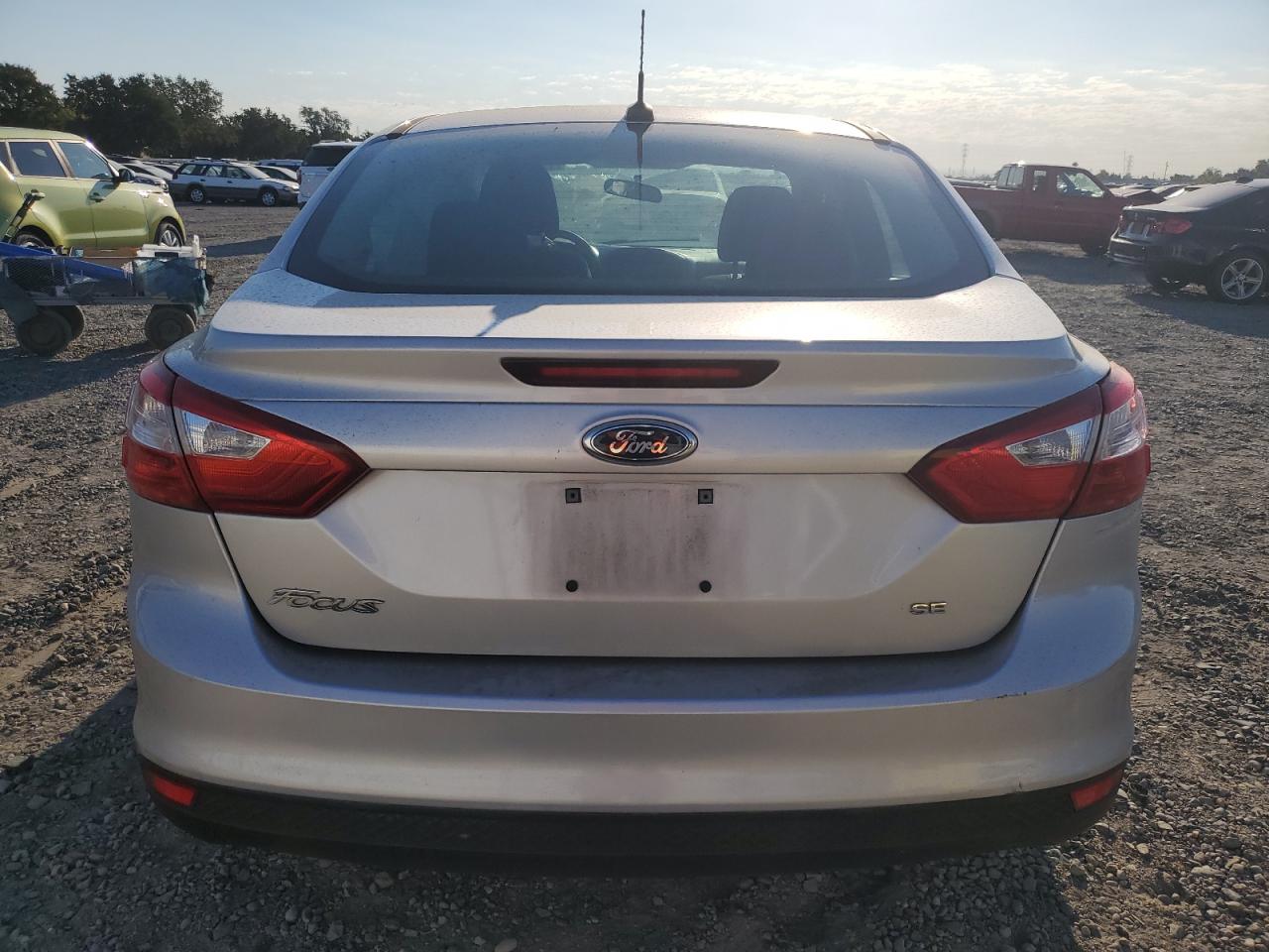 2014 Ford Focus Se VIN: 1FADP3F28EL363746 Lot: 70129444