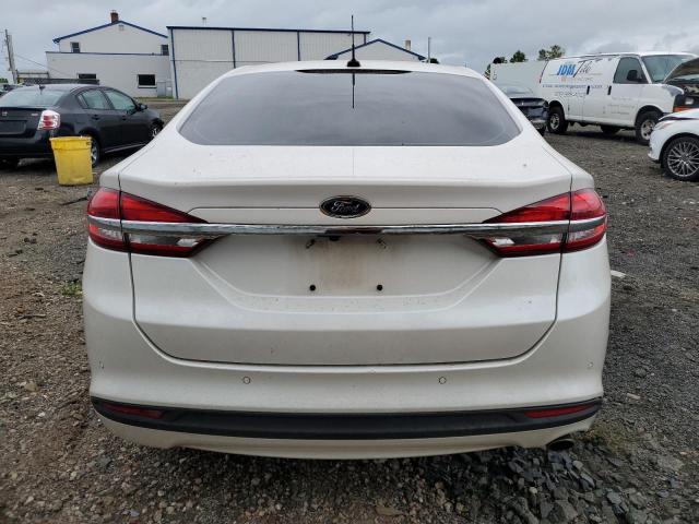  FORD FUSION 2018 Белы