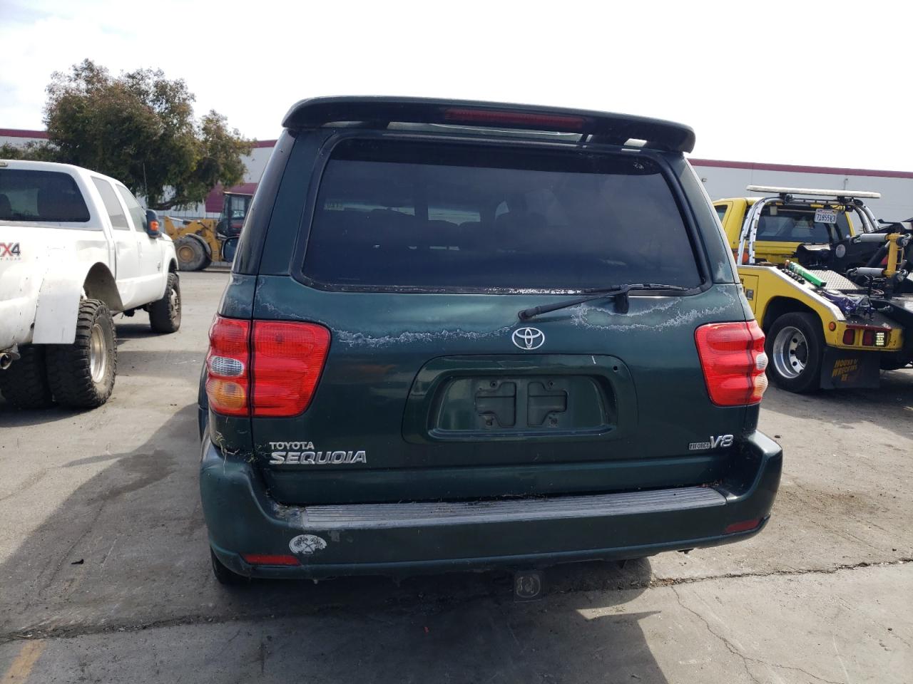 2001 Toyota Sequoia Limited VIN: 5TDZT38A51S001205 Lot: 72096114