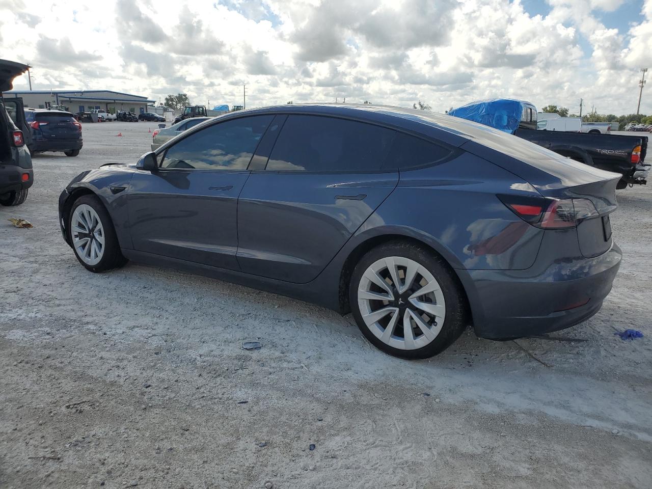 5YJ3E1EA4PF558094 2023 TESLA MODEL 3 - Image 2