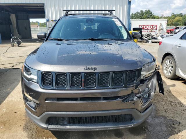  JEEP COMPASS 2018 Серый