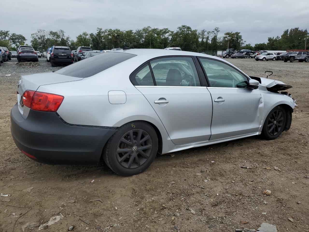 2014 Volkswagen Jetta - Image 3