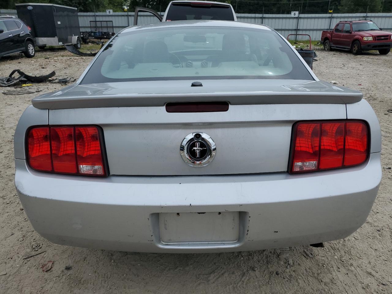 1ZVHT80N895128116 2009 Ford Mustang