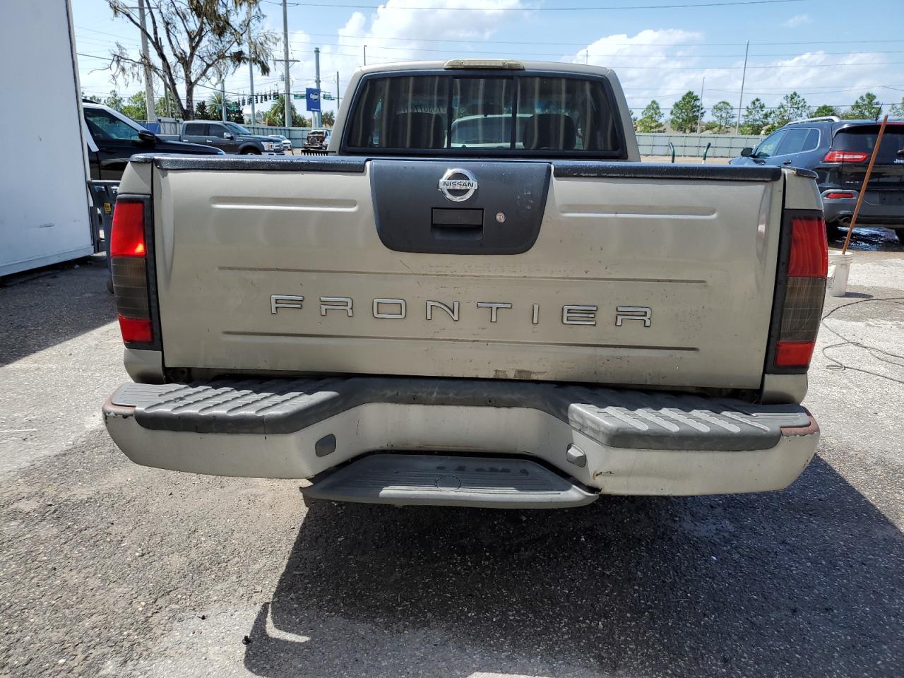 1N6DD26S72C317704 2002 Nissan Frontier King Cab Xe