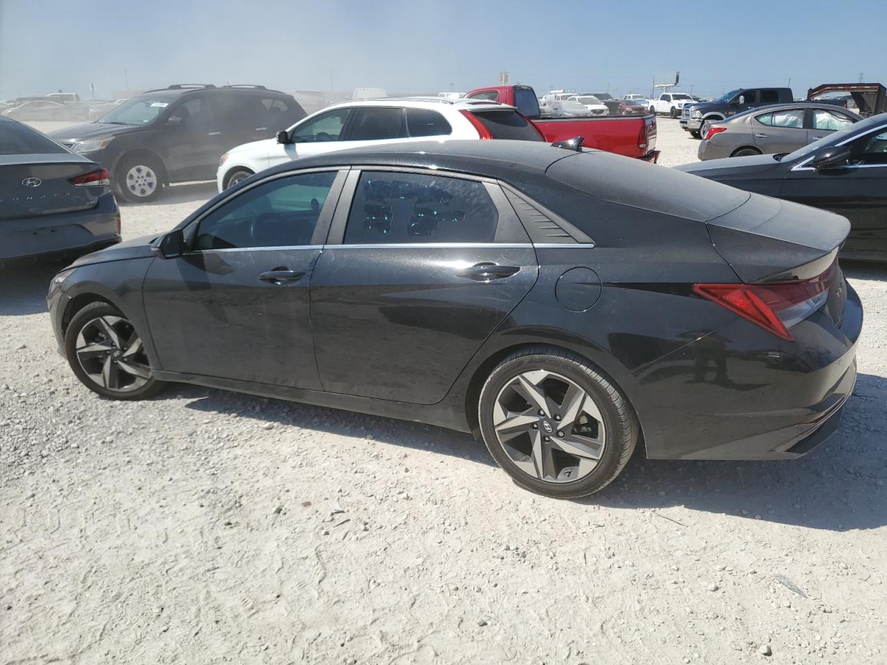 KMHLP4AG5PU382374 2023 HYUNDAI ELANTRA - Image 2