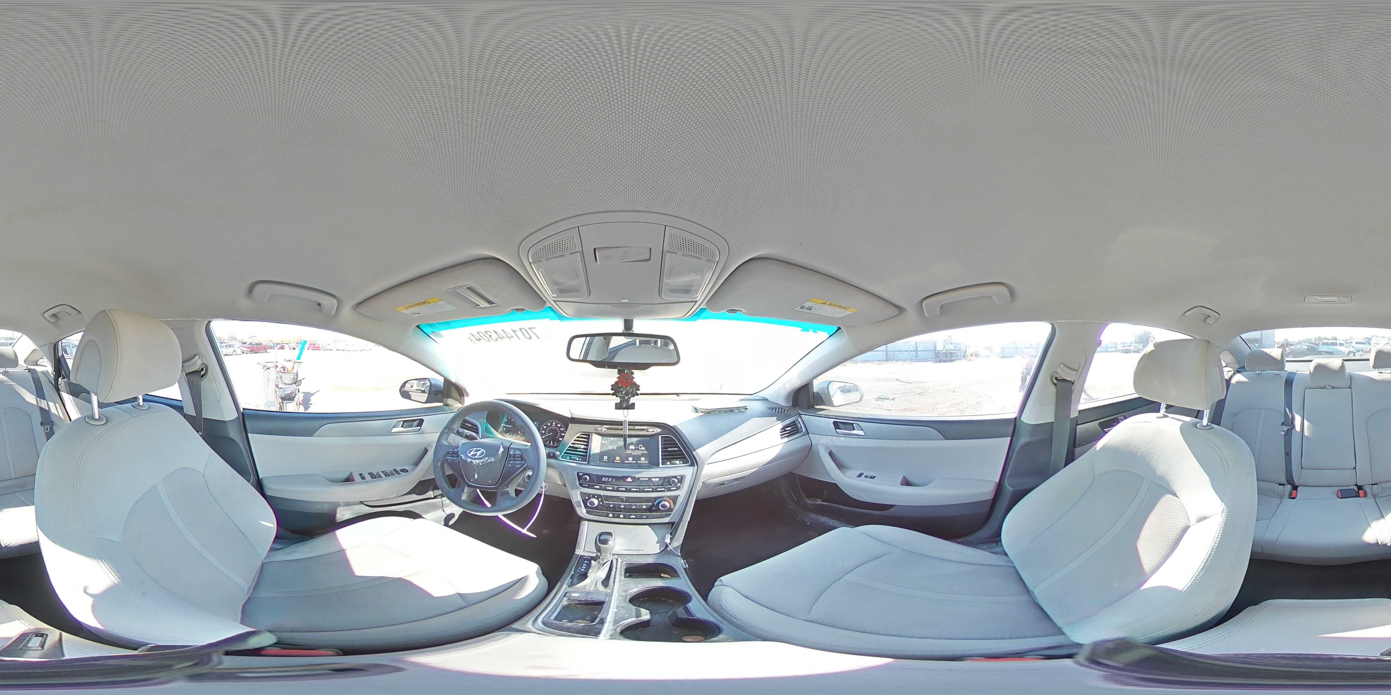 2016 Hyundai Sonata - Image 12