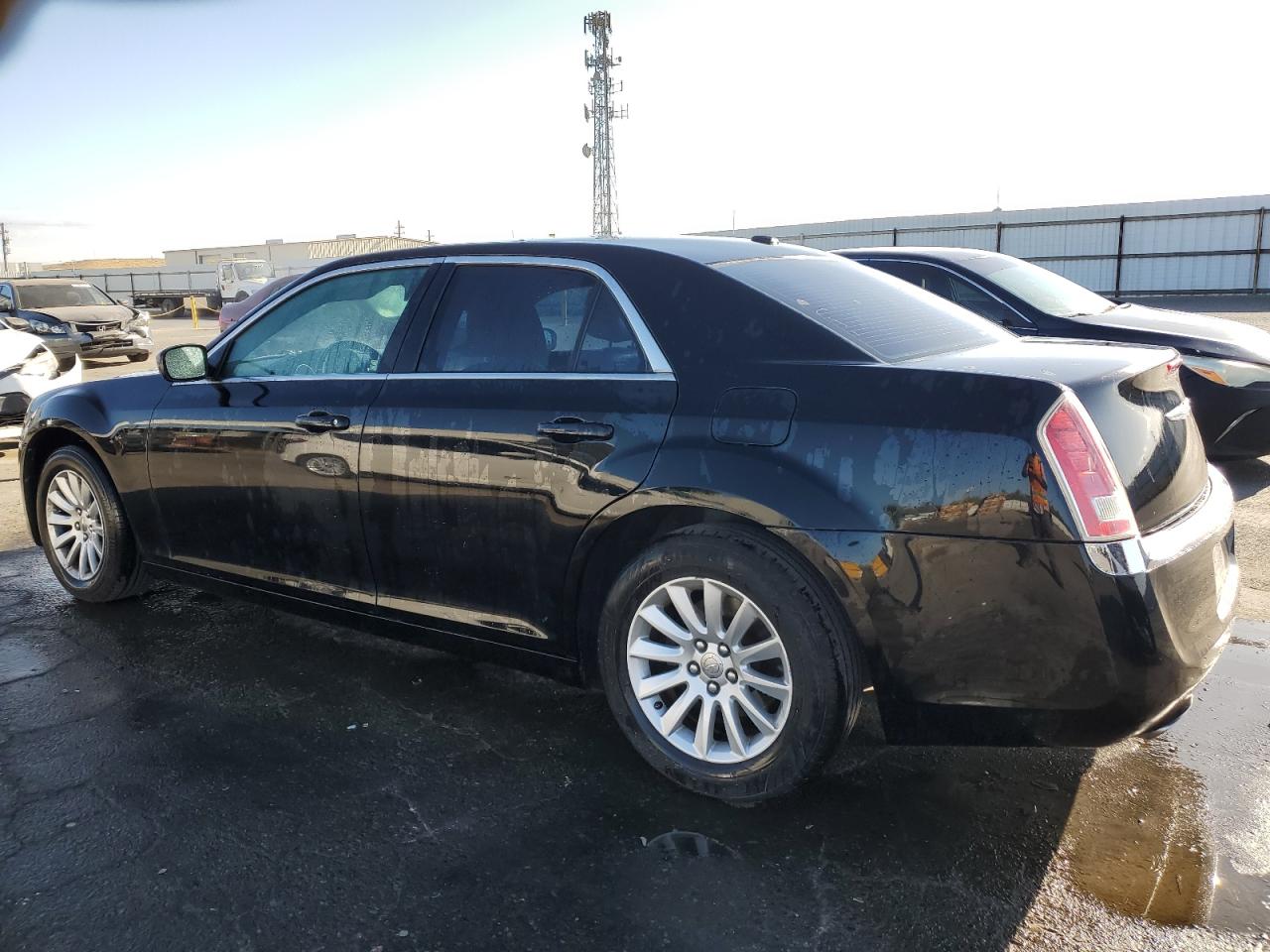 2014 Chrysler 300 - Image 2