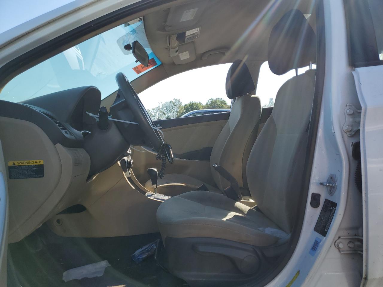 2014 Hyundai Accent Gls VIN: KMHCT4AEXEU650827 Lot: 70679864