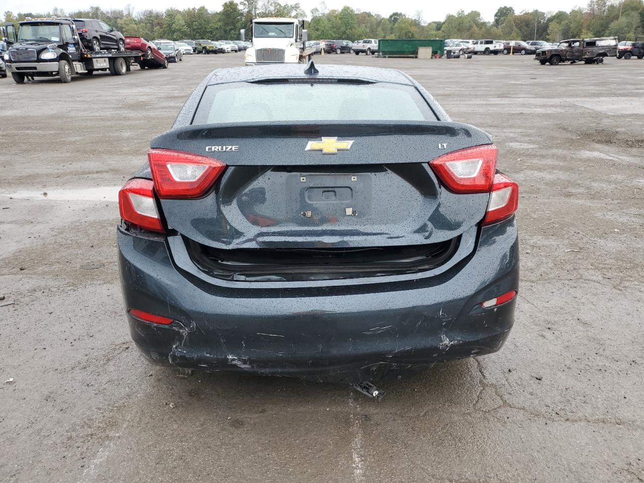 2018 Chevrolet Cruze Lt VIN: 1G1BE5SM7J7145335 Lot: 73372944