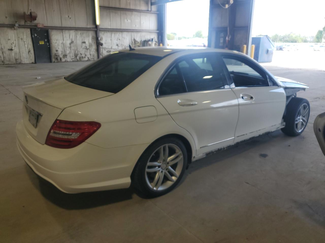 2013 Mercedes-Benz C-klasse - Image 3