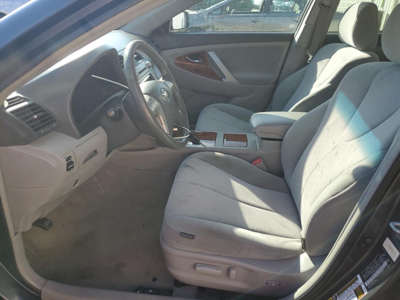 2010 Toyota Camry - Image 7