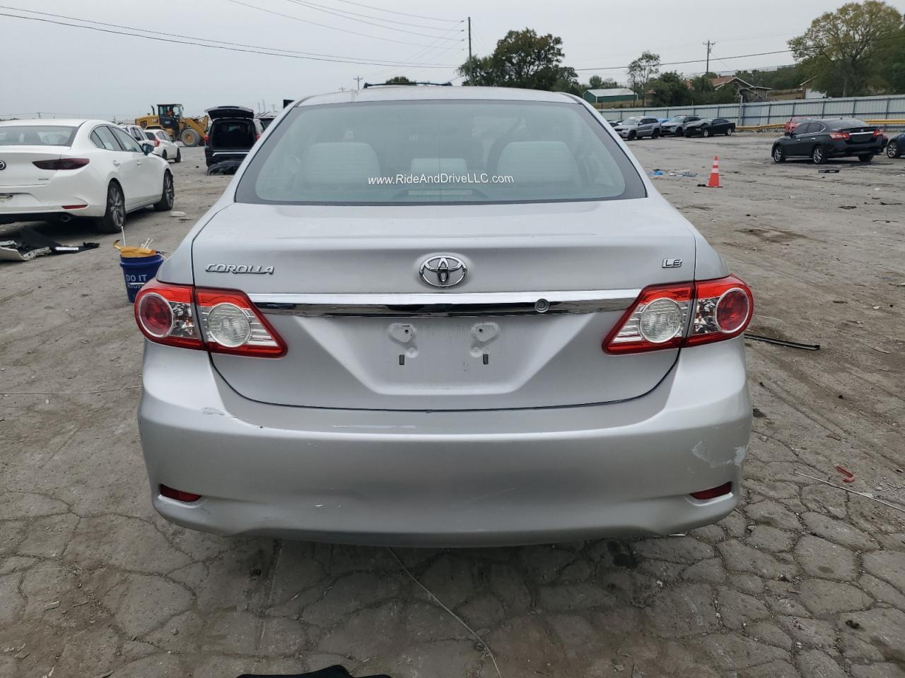 5YFBU4EE2DP152334 2013 Toyota Corolla Base