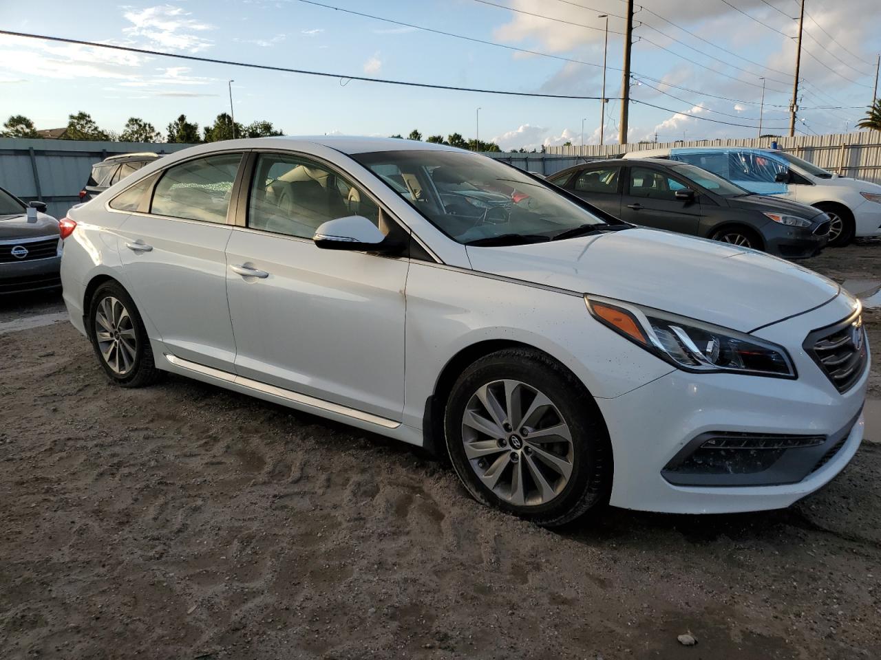 2017 Hyundai Sonata - Image 4
