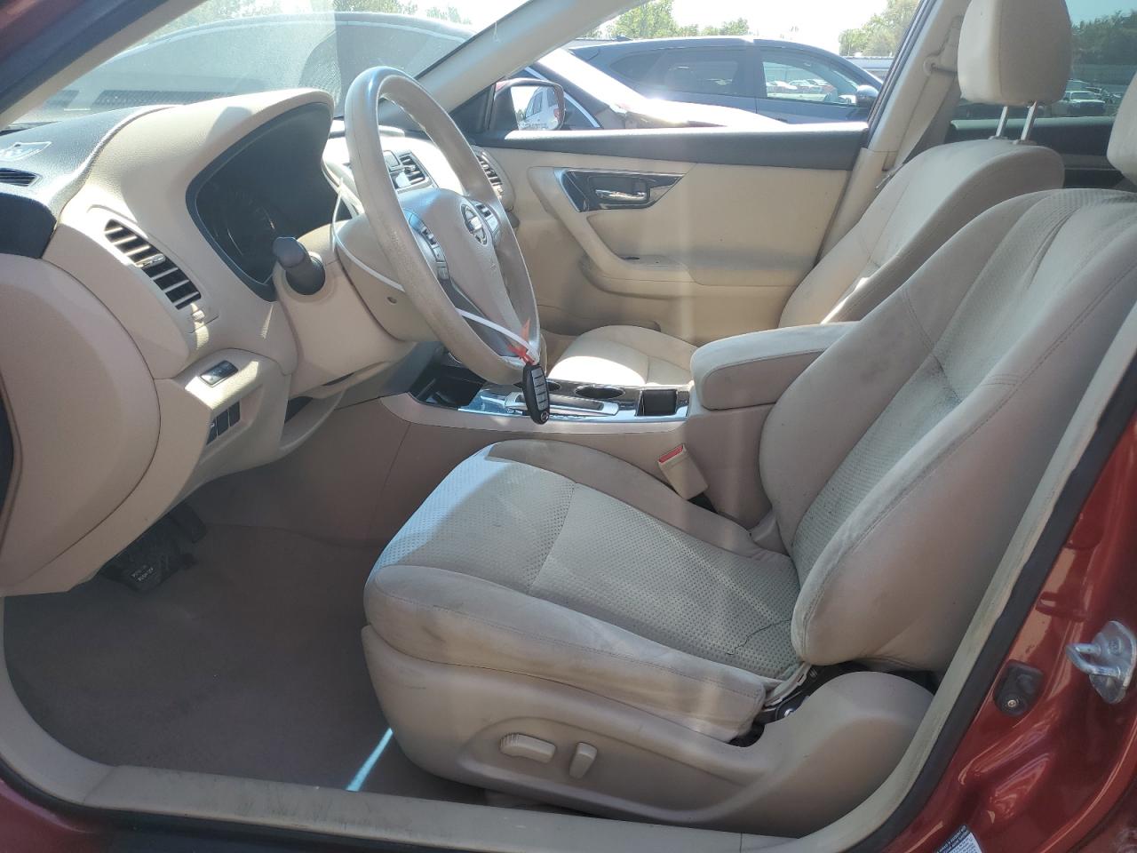 1N4AL3AP3EC120640 2014 Nissan Altima 2.5