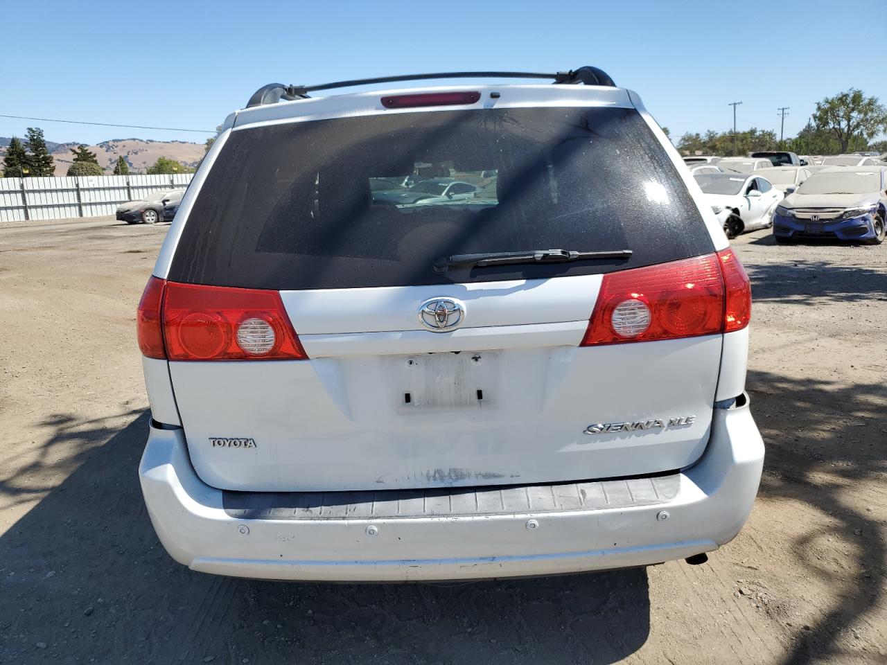 2010 Toyota Sienna Xle VIN: 5TDYK4CC9AS306414 Lot: 71462164