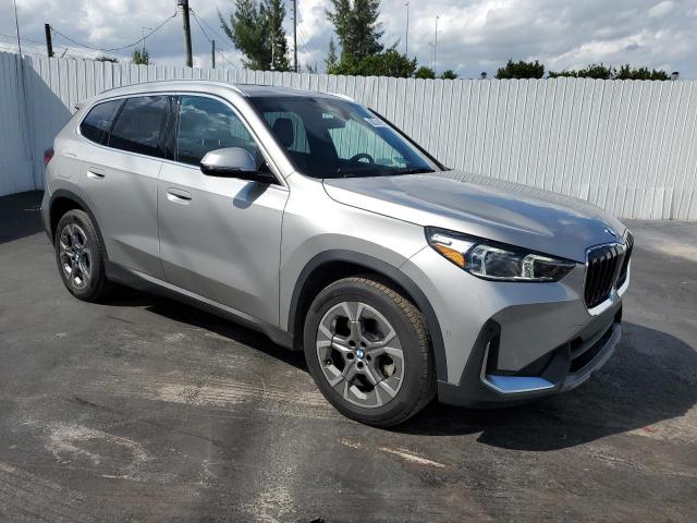  BMW X1 2023 Srebrny