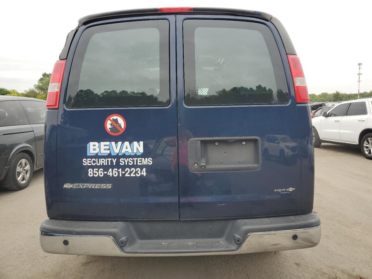 2017 Chevrolet Express G2500 VIN: 1GCWGAFF8H1238658 Lot: 69066914