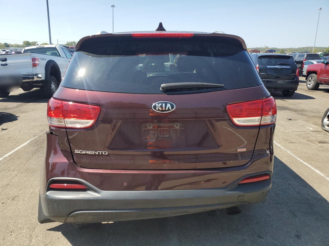 5XYPGDA34GG133942 2016 Kia Sorento Lx