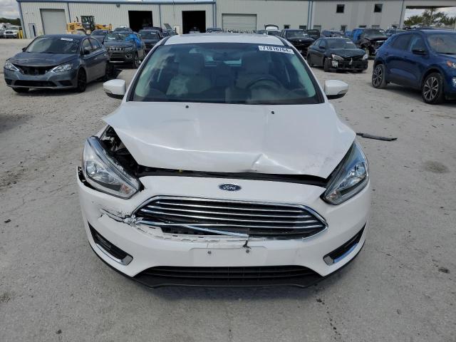  FORD FOCUS 2015 Белы