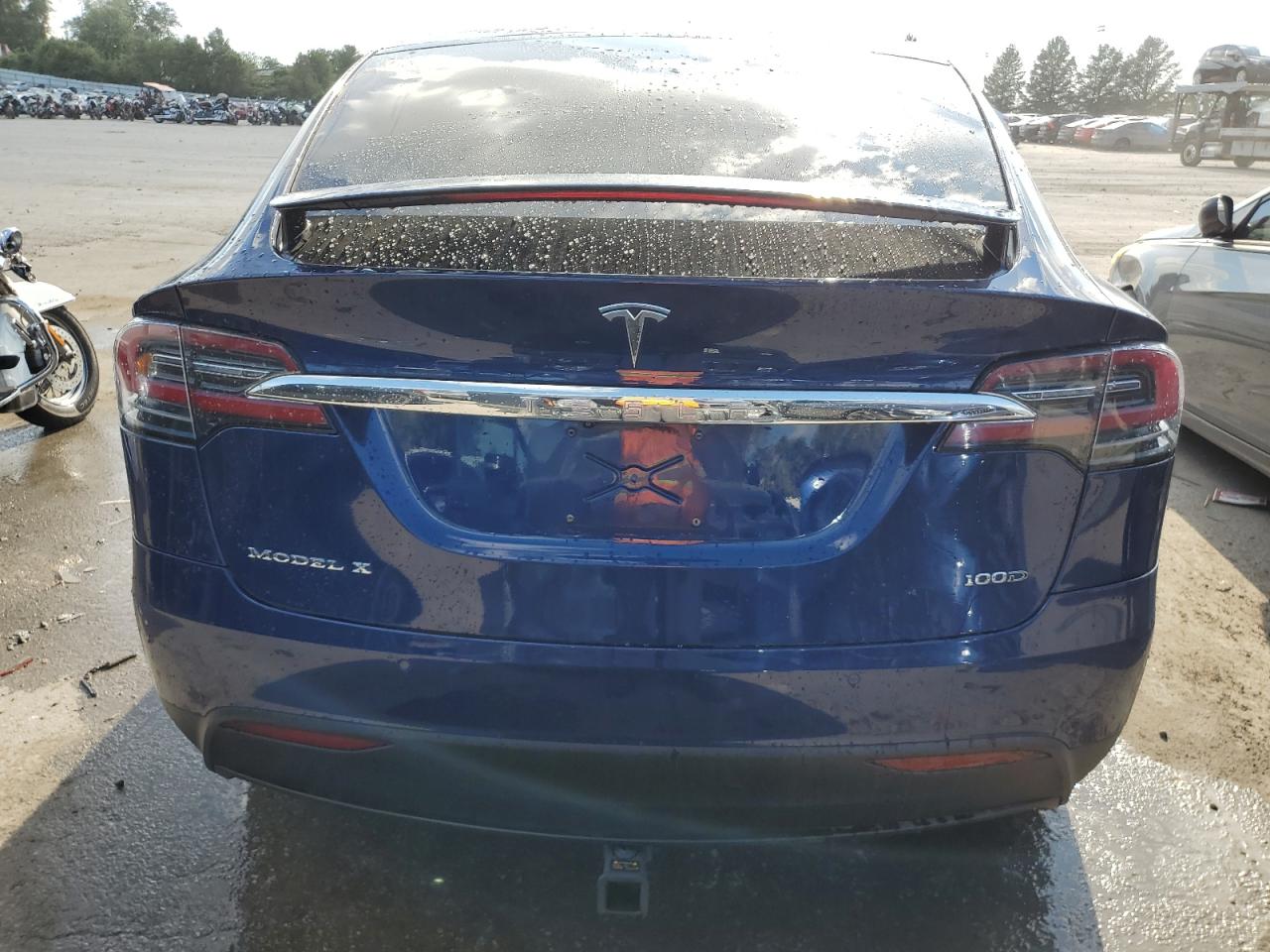 5YJXCBE24JF133696 2018 Tesla Model X