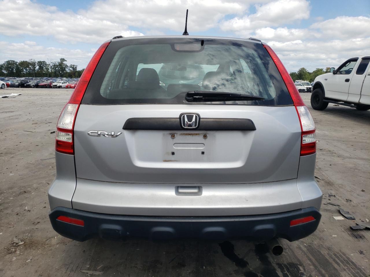 2008 Honda Cr-V Lx VIN: 5J6RE48388L008303 Lot: 70021194