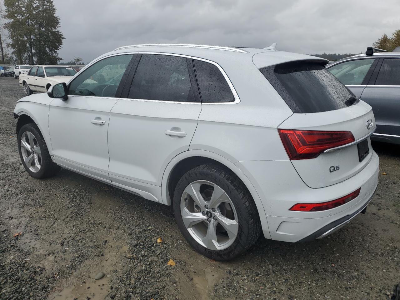 WA1BAAFYXM2032080 2021 AUDI Q5 - Image 2