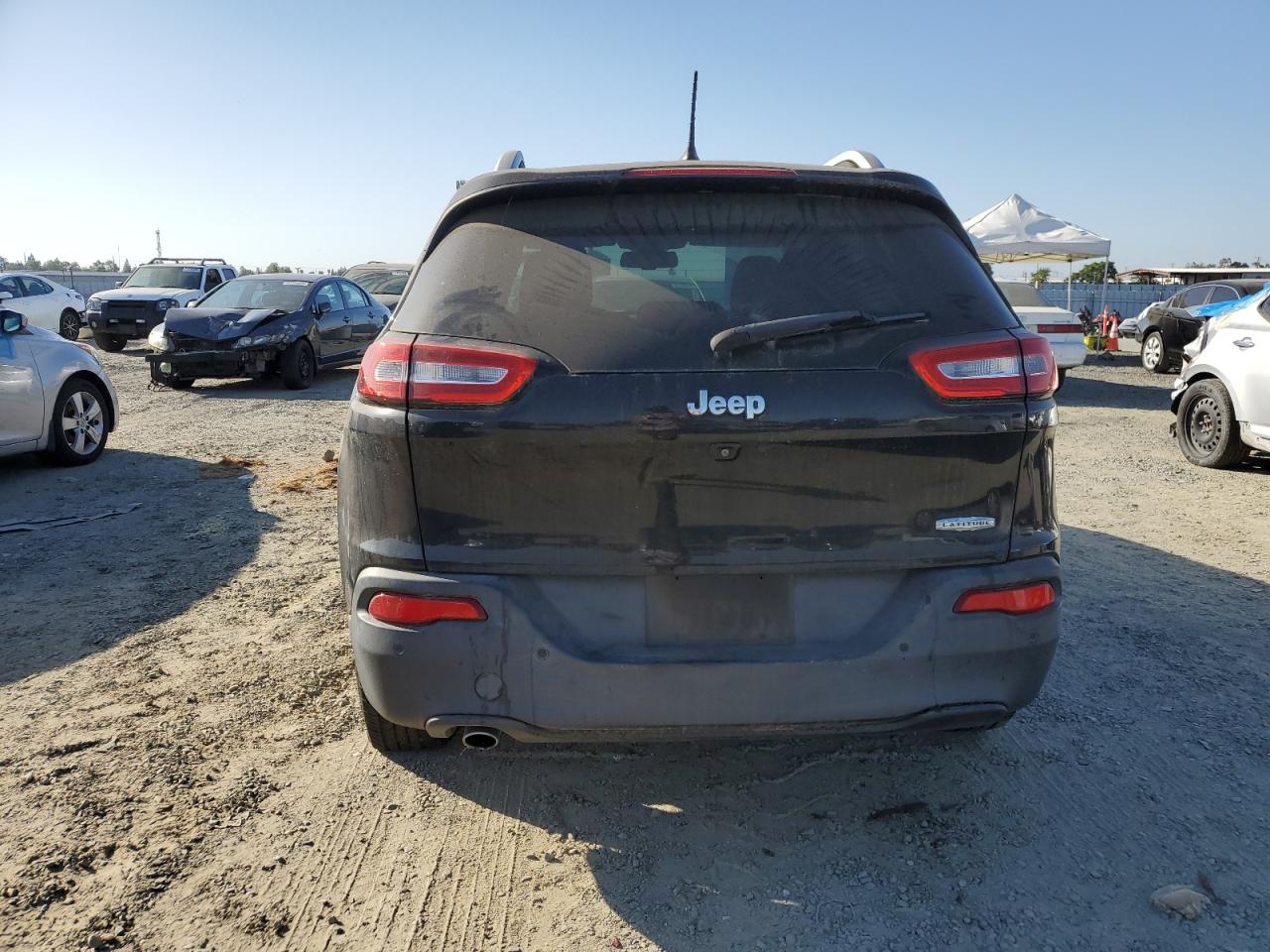 2015 Jeep Cherokee Latitude VIN: 1C4PJLCB5FW572391 Lot: 71663114