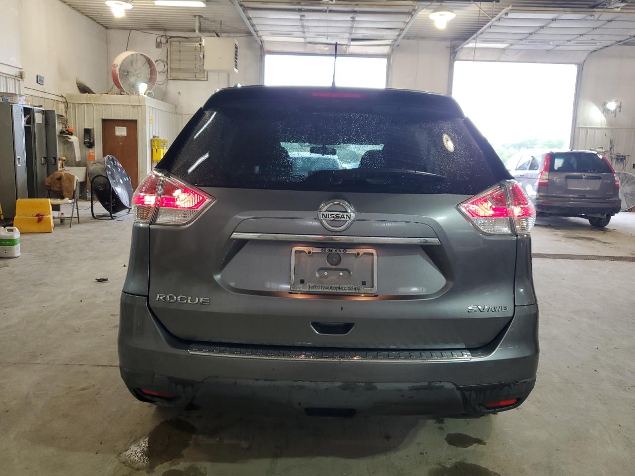 2016 Nissan Rogue S VIN: KNMAT2MV2GP668963 Lot: 72433224