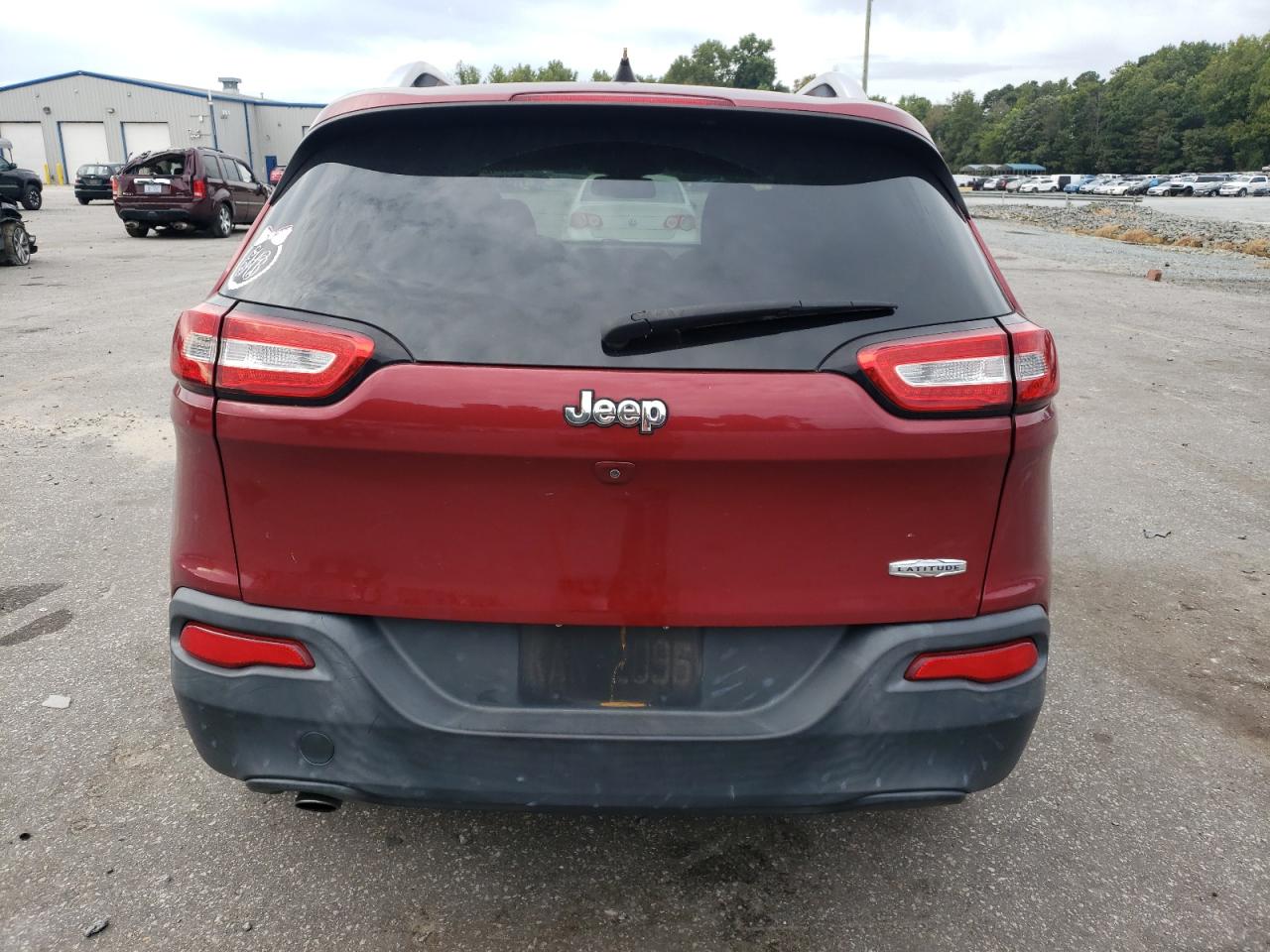 1C4PJLCB7GW330591 2016 Jeep Cherokee Latitude