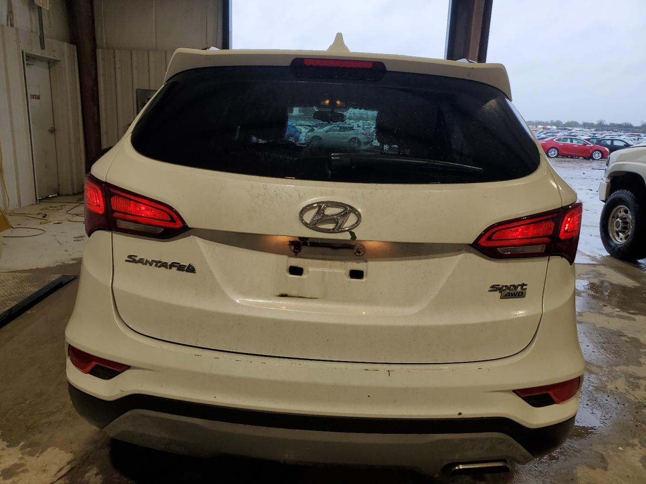 5NMZUDLB2JH104460 2018 Hyundai Santa Fe Sport