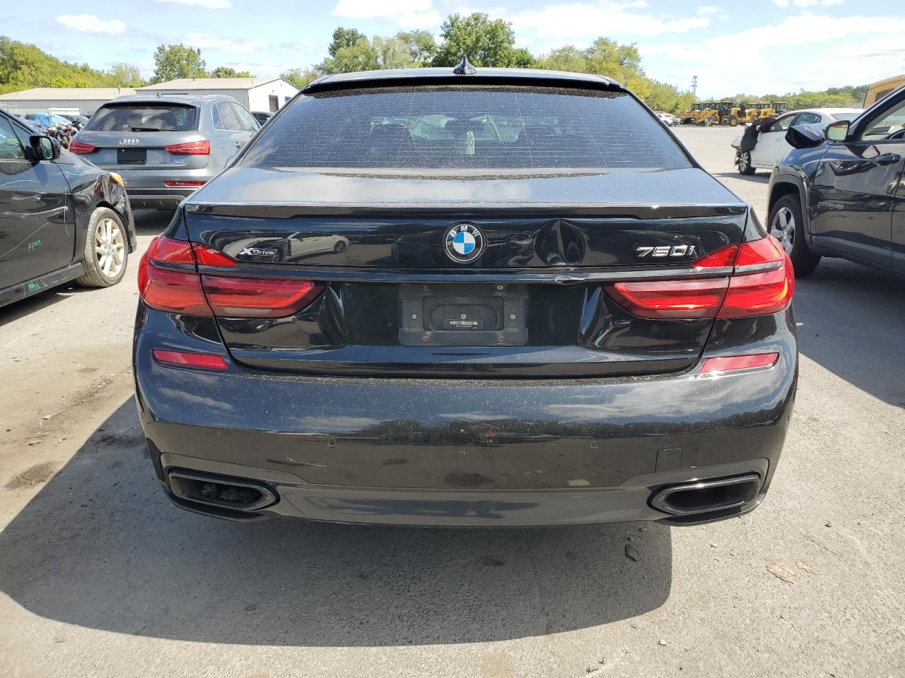 WBA7F2C54GG415014 2016 BMW 750 Xi