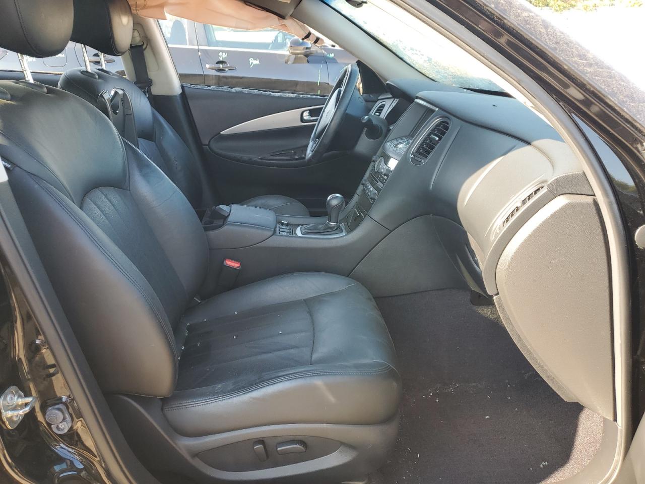 2015 Infiniti QX50 - Image 7