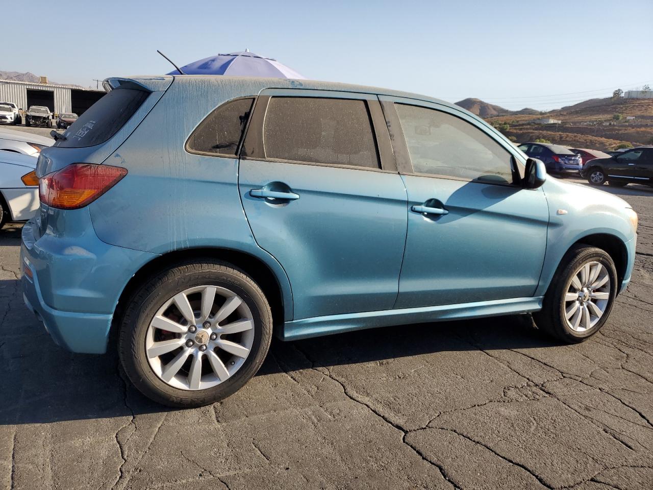 2011 Mitsubishi Outlander - Image 3