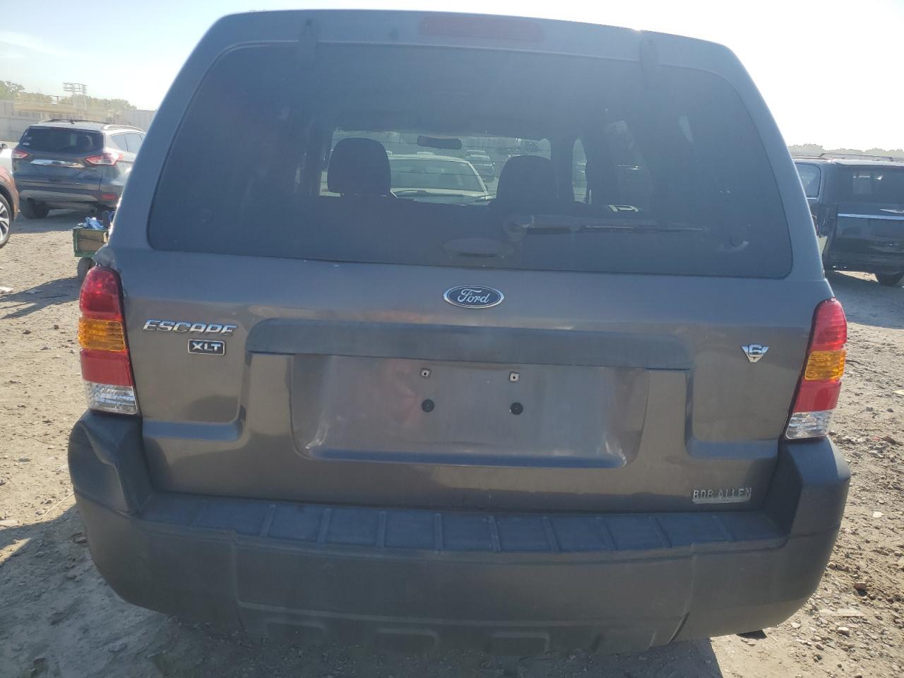 2006 Ford Escape Xlt VIN: 1FMYU03156KA38330 Lot: 70374154