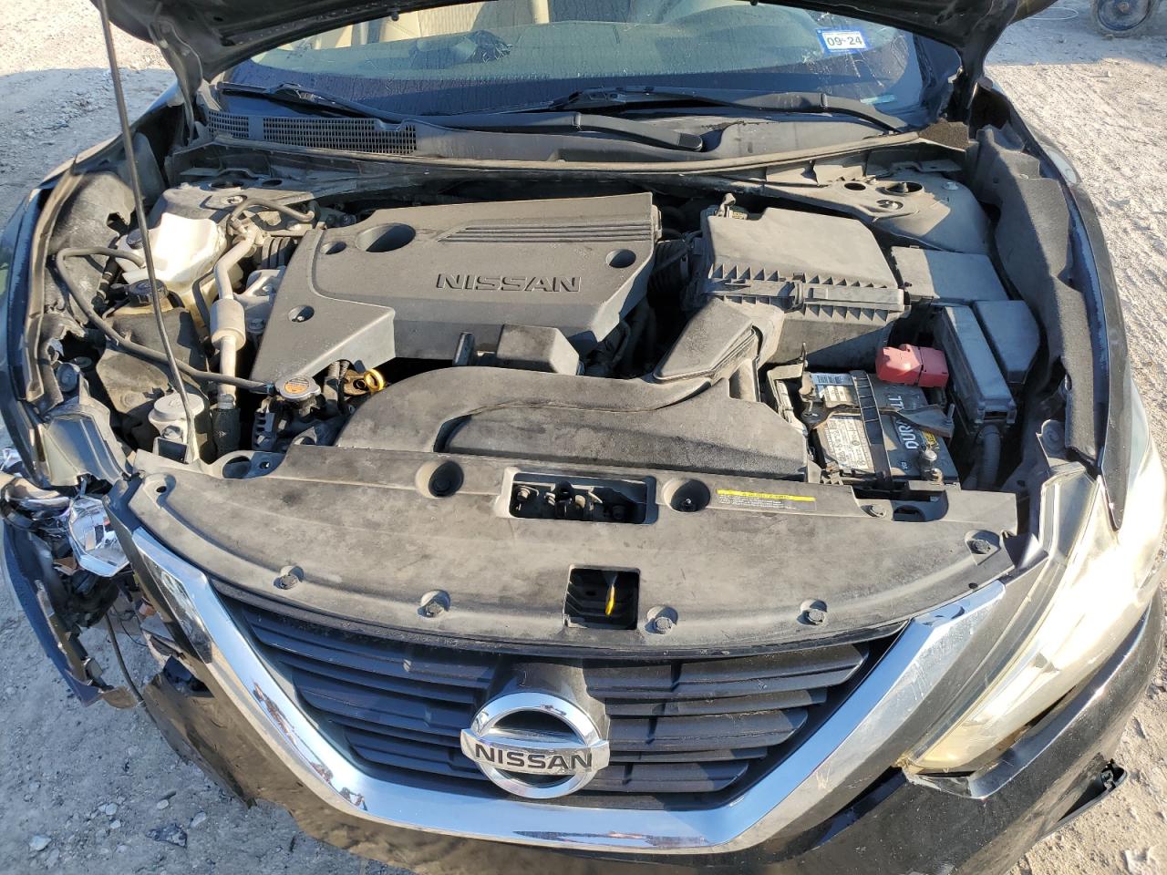 2017 Nissan Altima - Image 11
