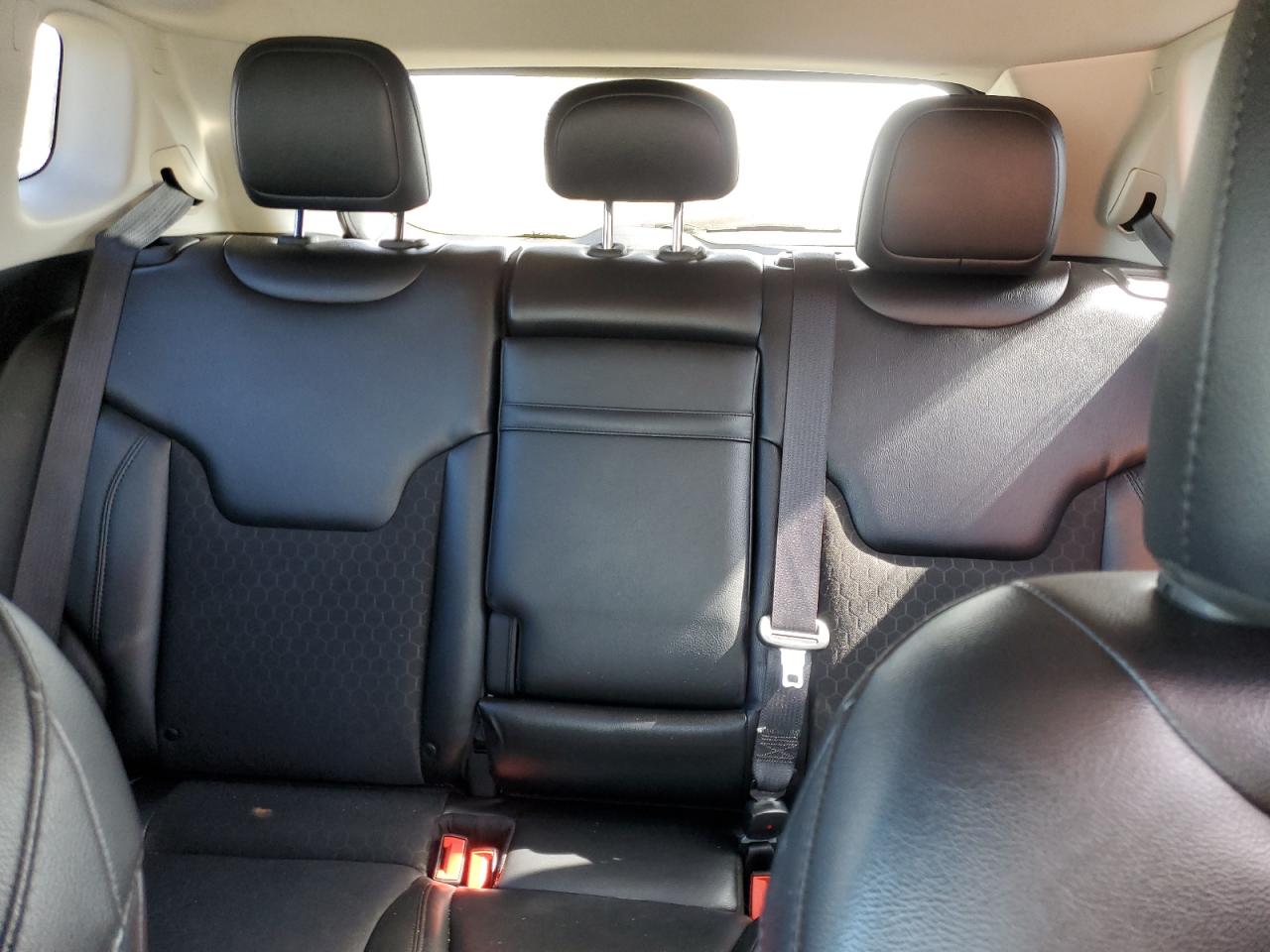 2018 Jeep Compass - Image 10