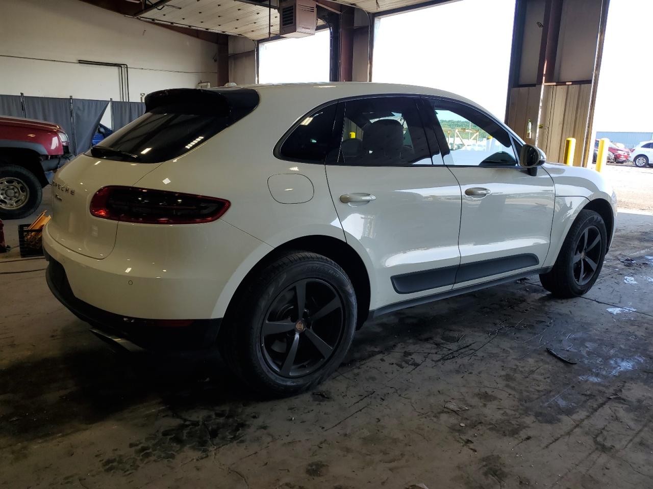 2018 Porsche Macan VIN: WP1AA2A54JLB22351 Lot: 69977904