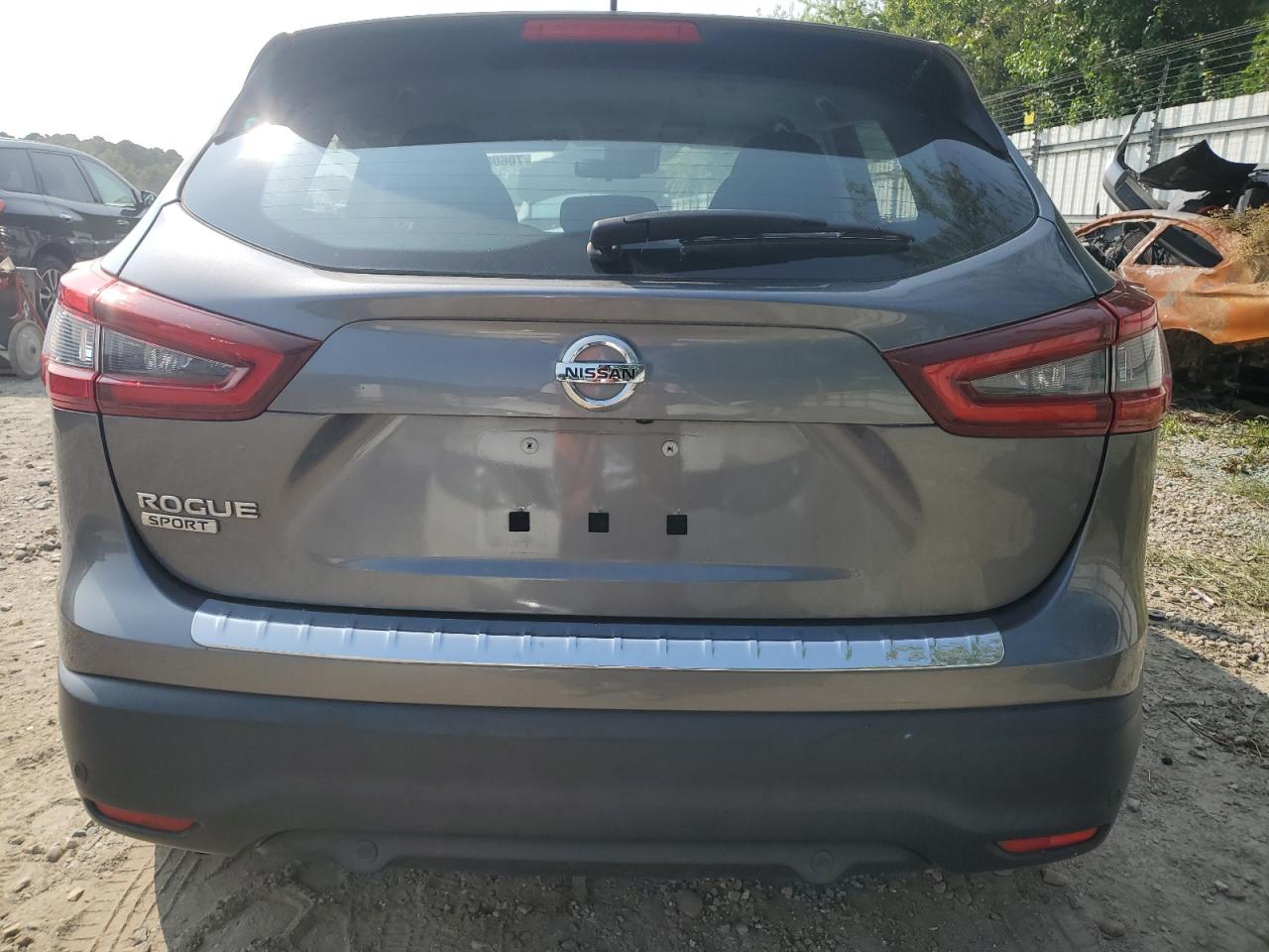 JN1BJ1CV5LW257873 2020 Nissan Rogue Sport S