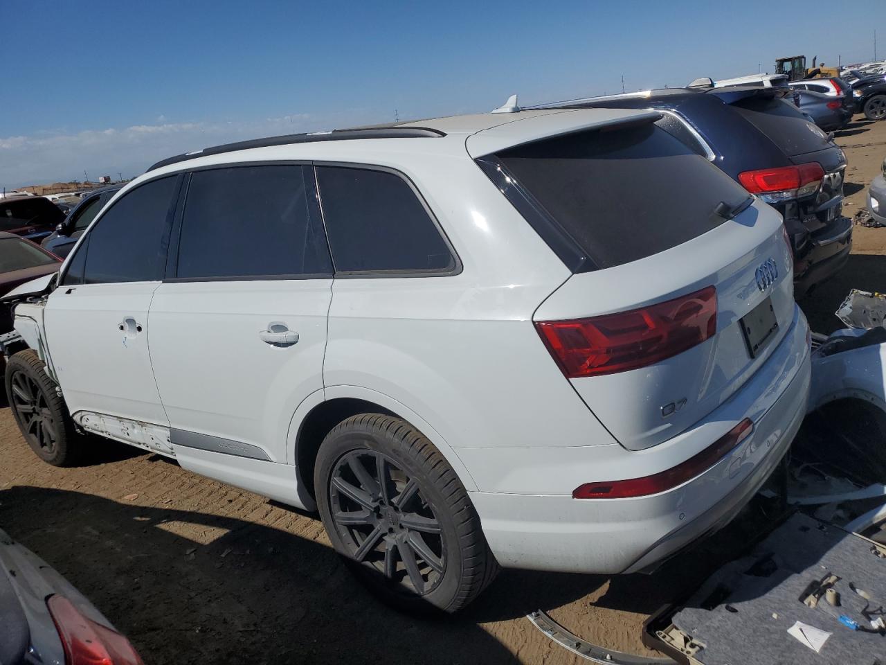 2017 Audi Q7 - Image 2