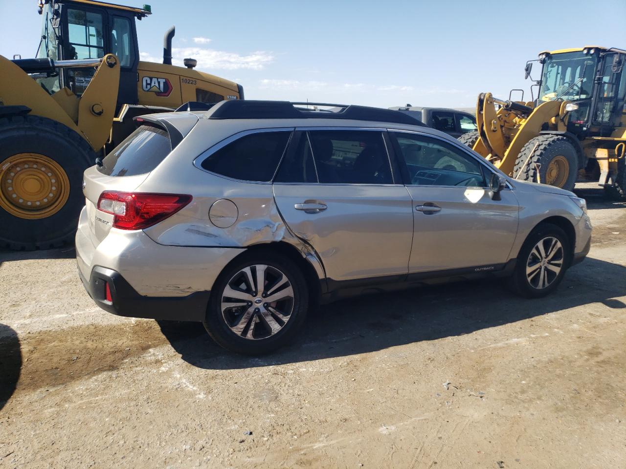 VIN 4S4BSANC5K3319001 2019 SUBARU OUTBACK no.3