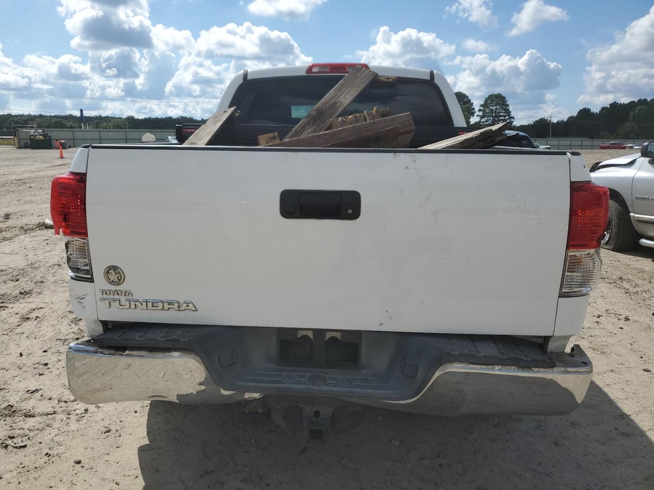 5TFEY5F12CX121426 2012 Toyota Tundra Crewmax Sr5