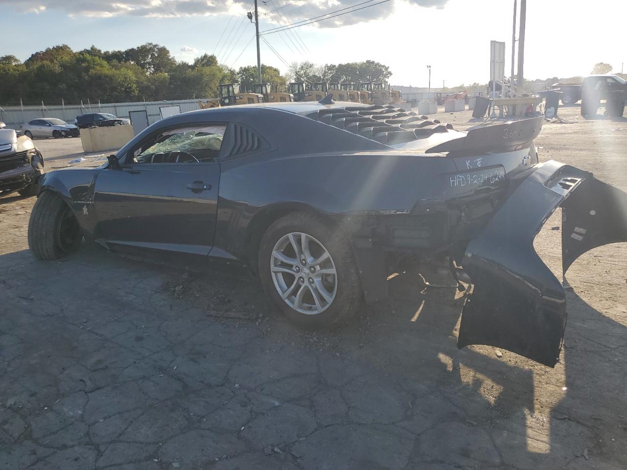 2G1FB1E34F9306249 2015 CHEVROLET CAMARO - Image 2