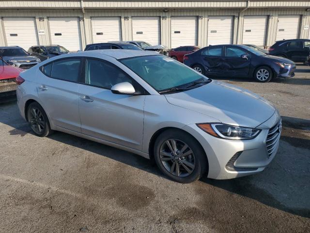  HYUNDAI ELANTRA 2018 Srebrny