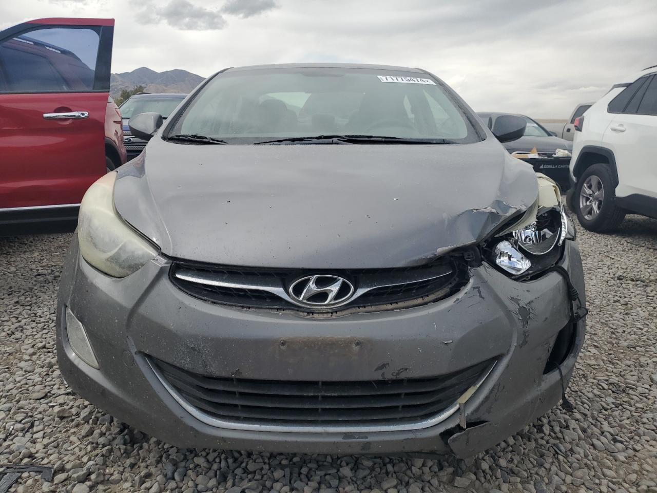 2012 Hyundai Elantra - Image 5
