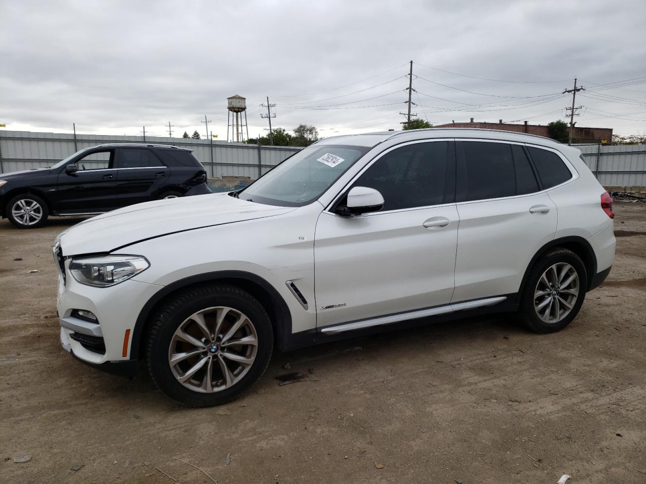 VIN 5UXTR9C5XJLC69543 2018 BMW X3 no.1