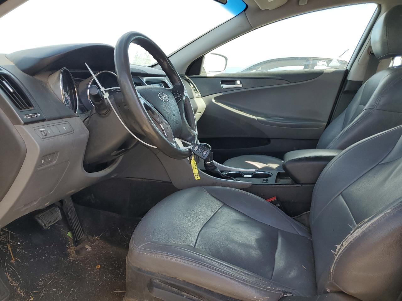 2011 Hyundai Sonata - Image 7